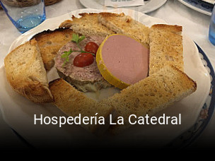 Hospedería La Catedral abrir